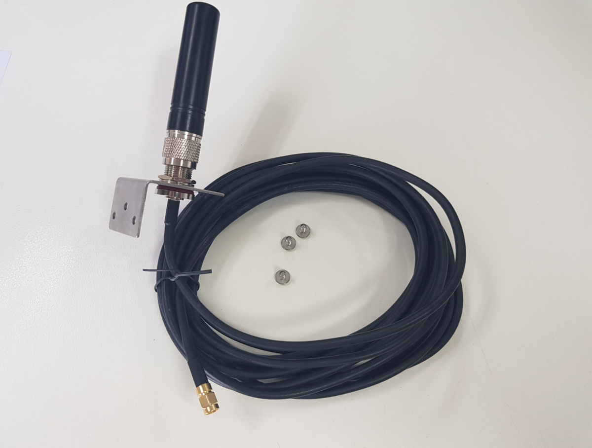 X10DR Multi-Polarity N-Type Rack Mount 2dBi Antenna Kit Suits 5.2m SMA(M) RP Connector - Image 4